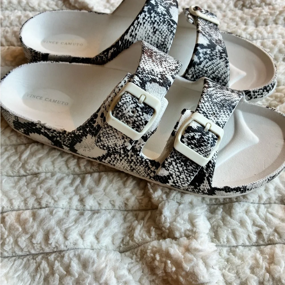 Vince Camuto Black and White Snakeskin Sandal Slides - Picture 2 of 5